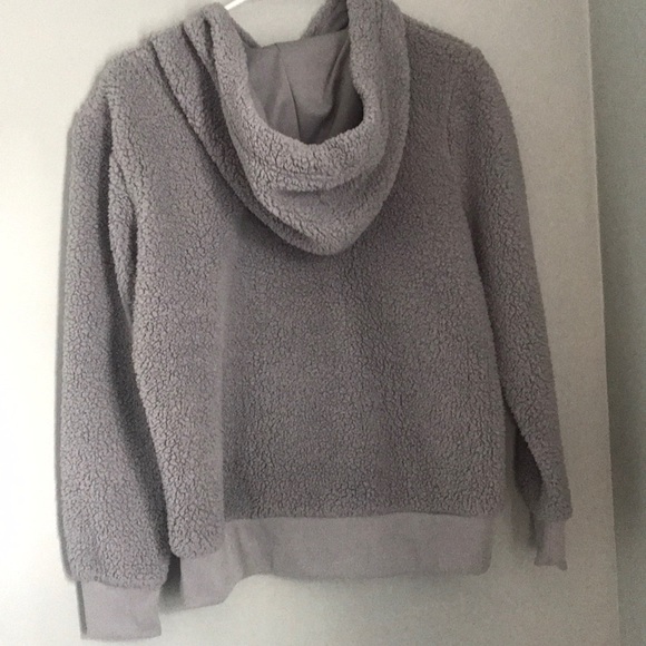 Comfy grey sweater - Picture 2 of 2